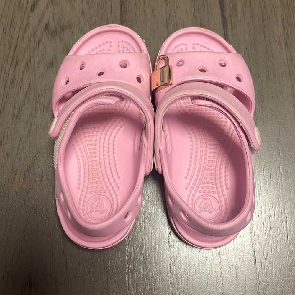 Used crocs toddler girl sandals pink